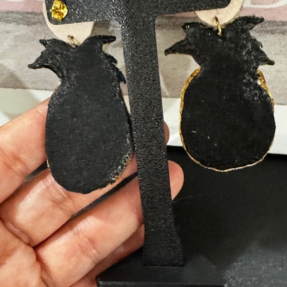 Handmade Pineapple Earrings Embroidered Yellow Green Crystal Statement Dangles - Picture 3 of 3